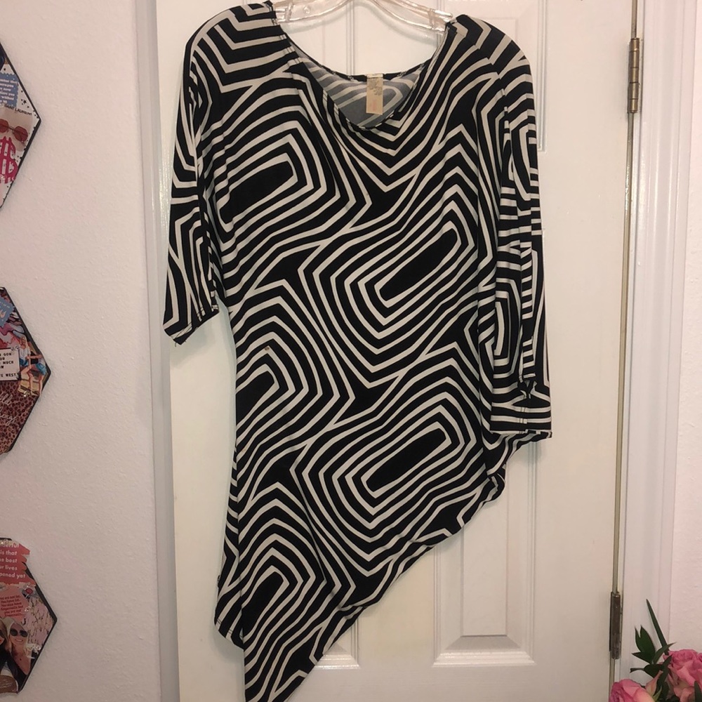 black and white tunic one size fits all